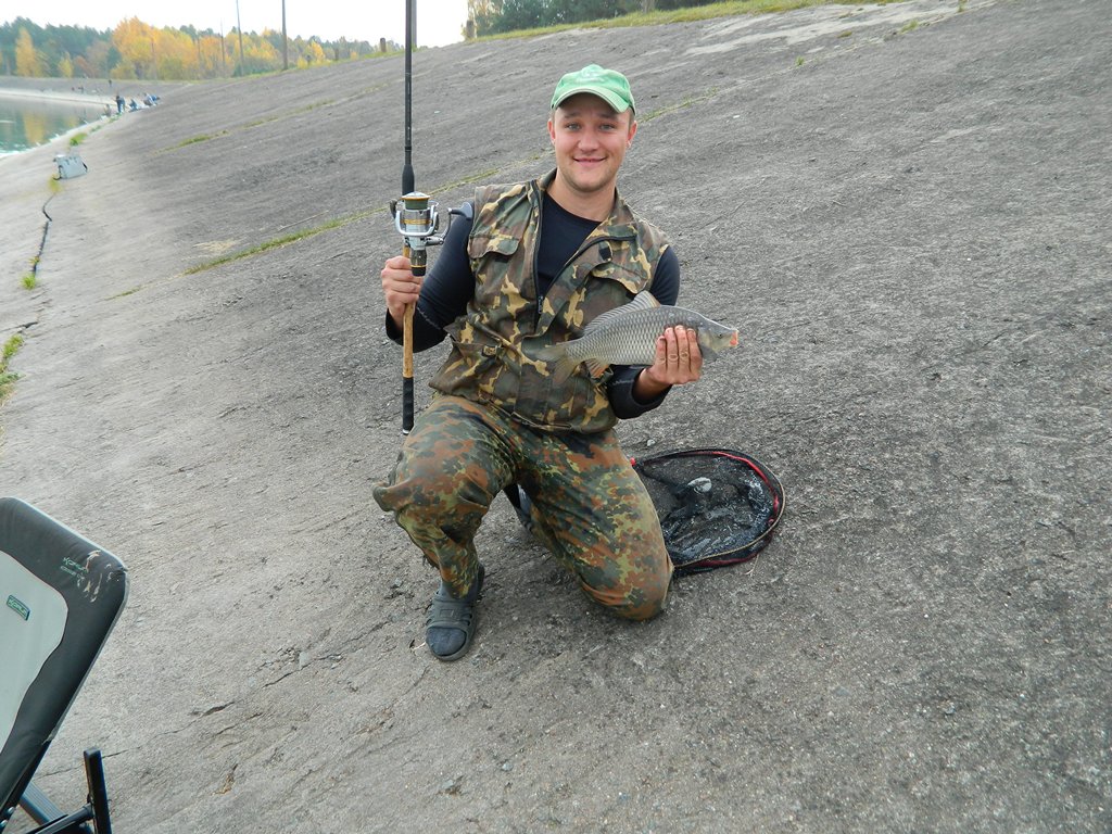 Карп осенью на платном водоеме Карп осенью на платном водоеме